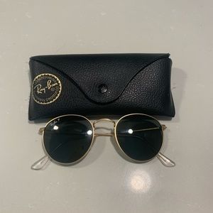 Round ray bans polarized